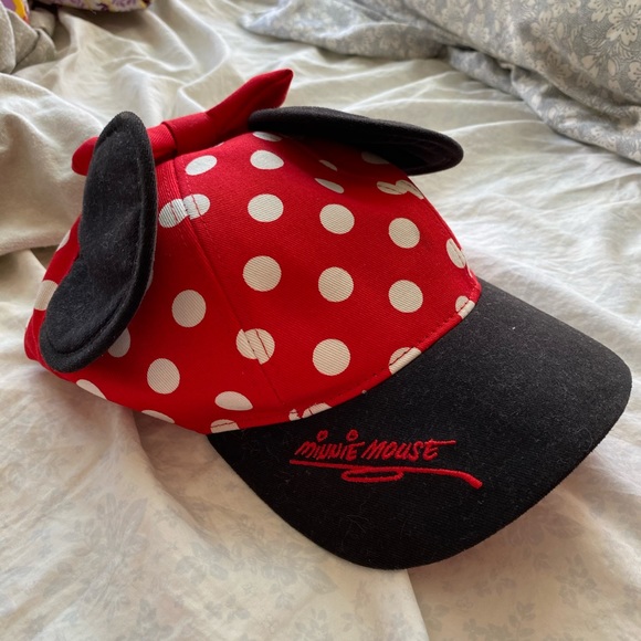 Minnie Mouse Hat - Picture 1 of 4